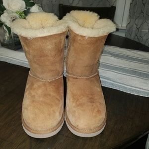 UGG Bailey Bow